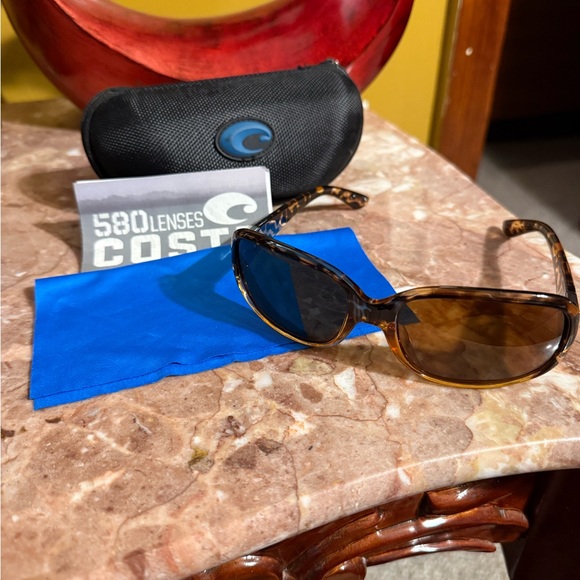 Costa Black and Brown Tortoise Sunglasses with Case - Picture 5 of 6